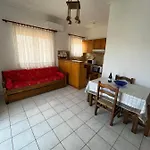 Koulouras Apartment